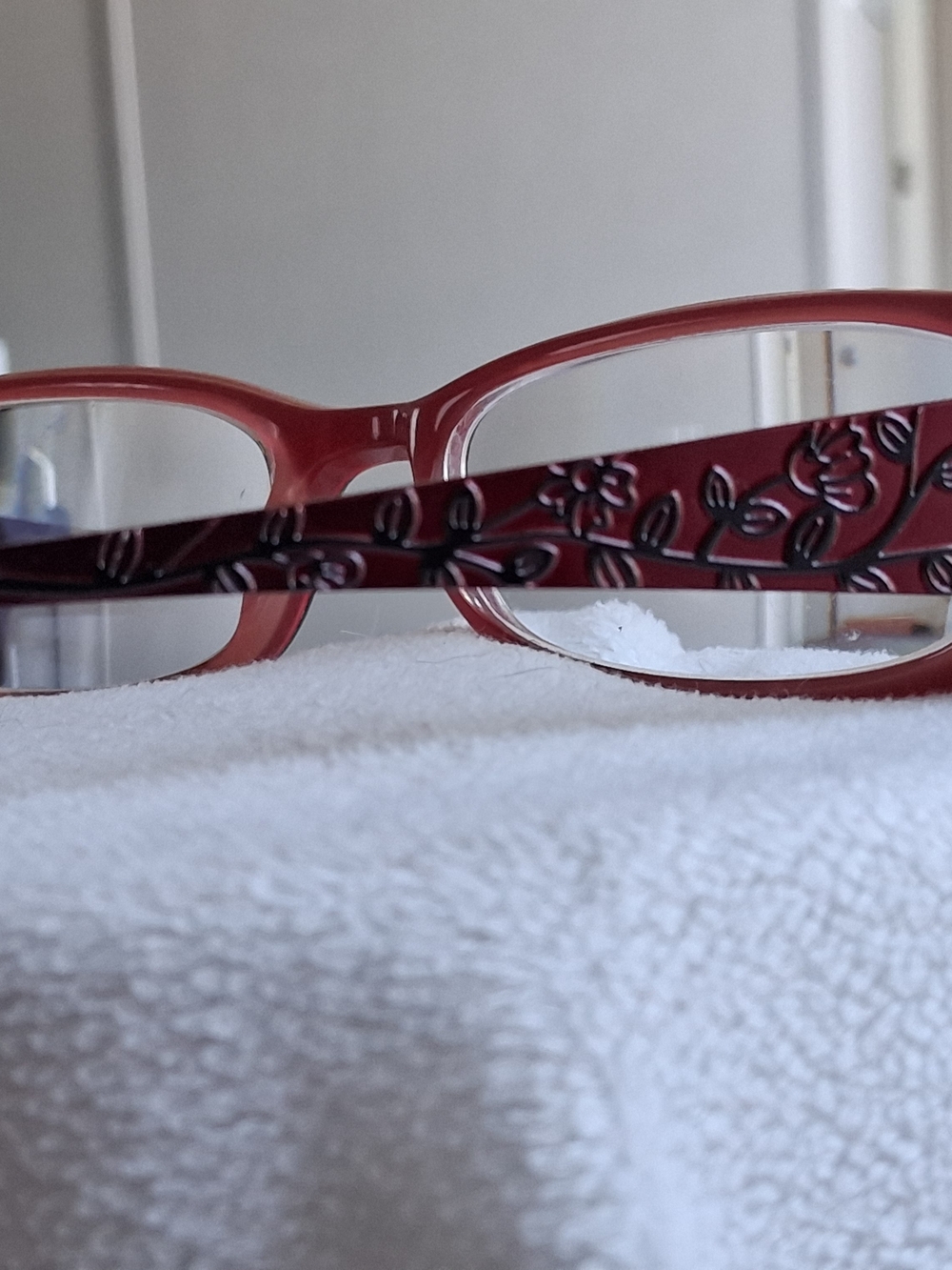 Vintage Inspired Striking Red And Black Vine Eyeglass Frames